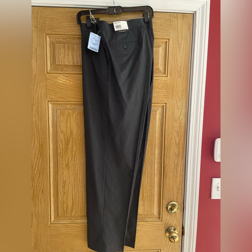VanHeusen black dress pants